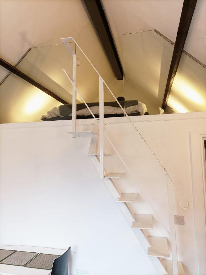 Mezzanine Style Studio Apartment 8 London Exterior foto